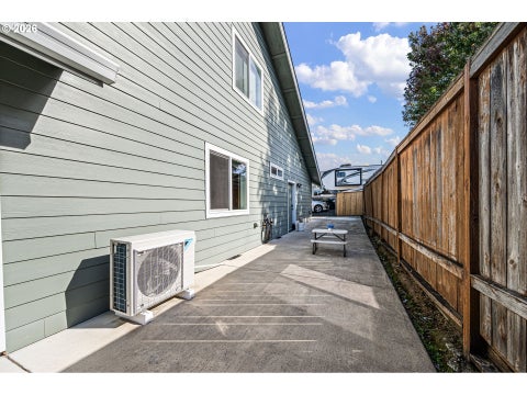 Tiny photo for 1101 Cedar Ct, Creswell, OR 97426 (MLS # 262835423)