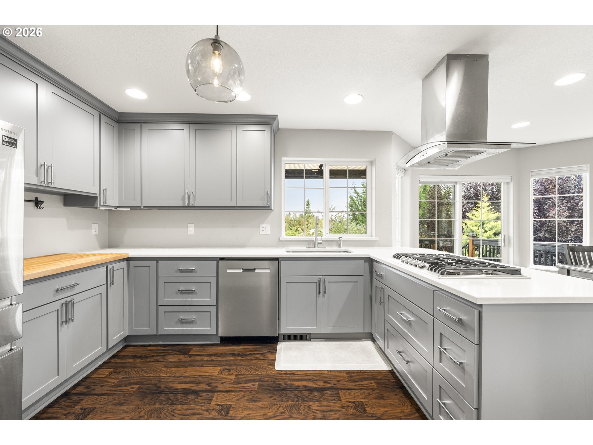 38 SWEDEN CIR