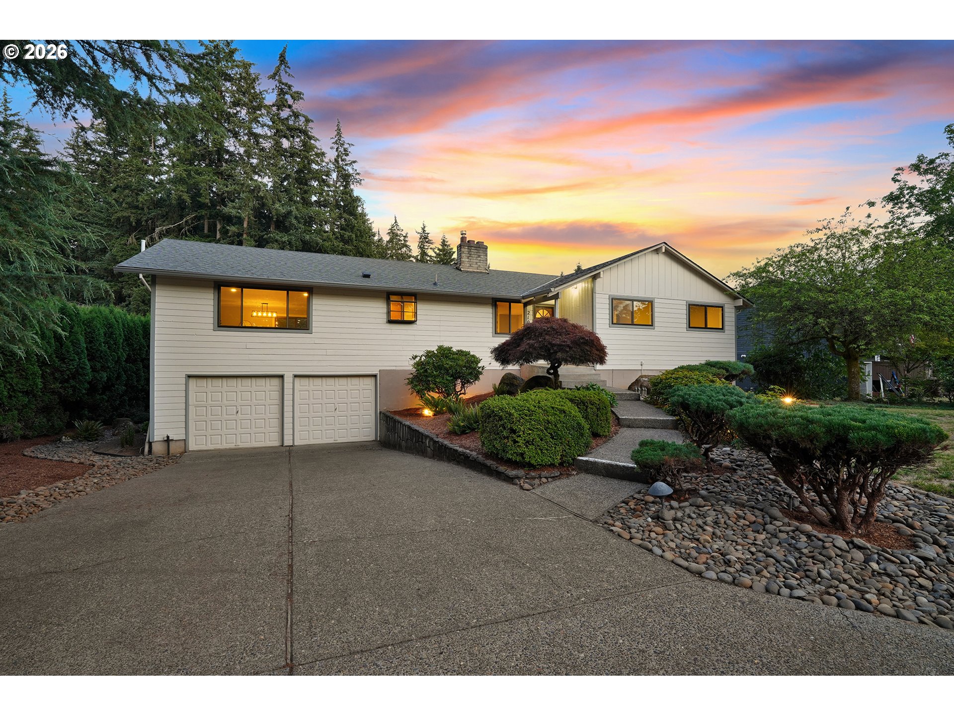21050 S MOSSY ROCK CT