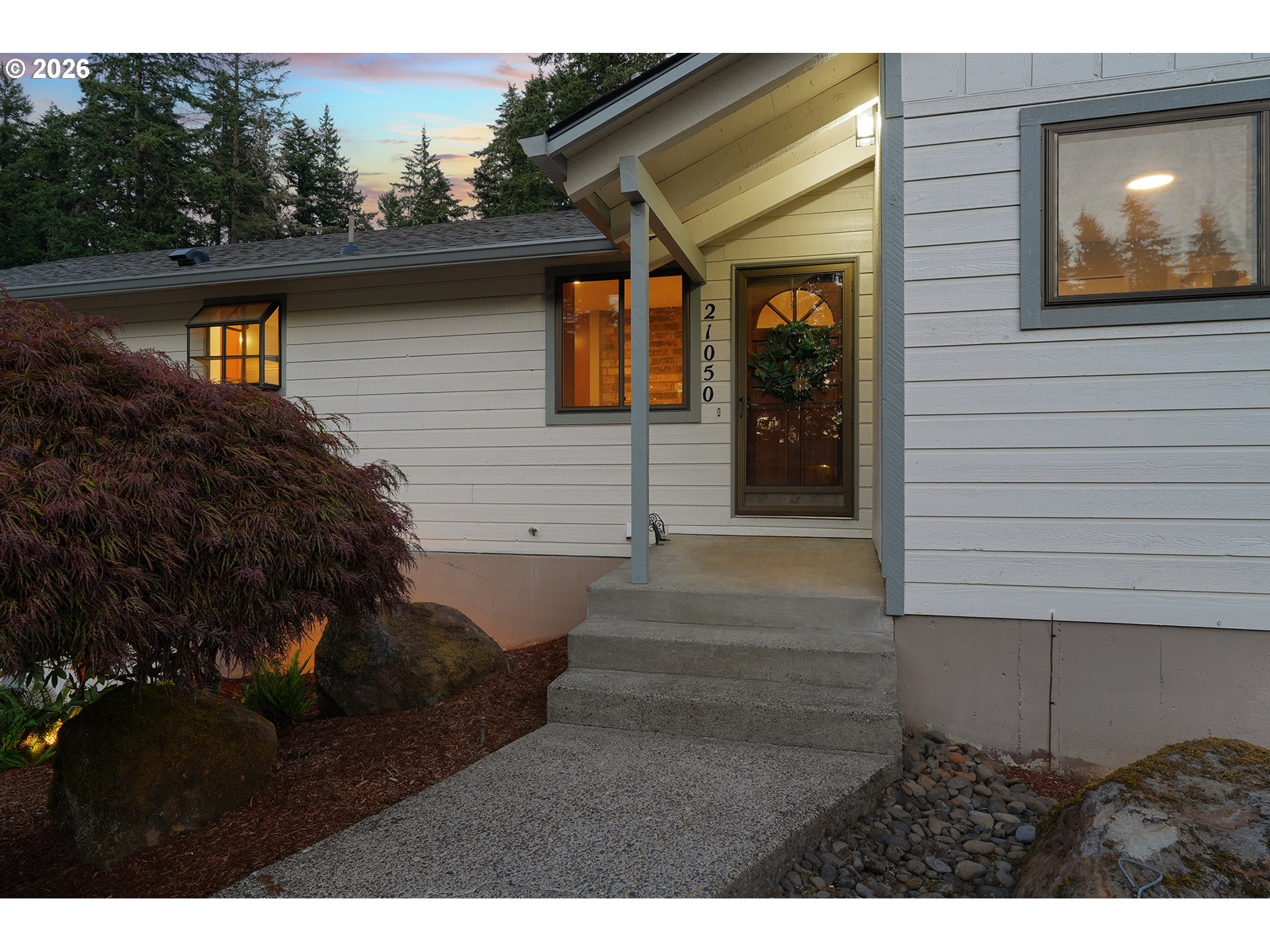 21050 S MOSSY ROCK CT