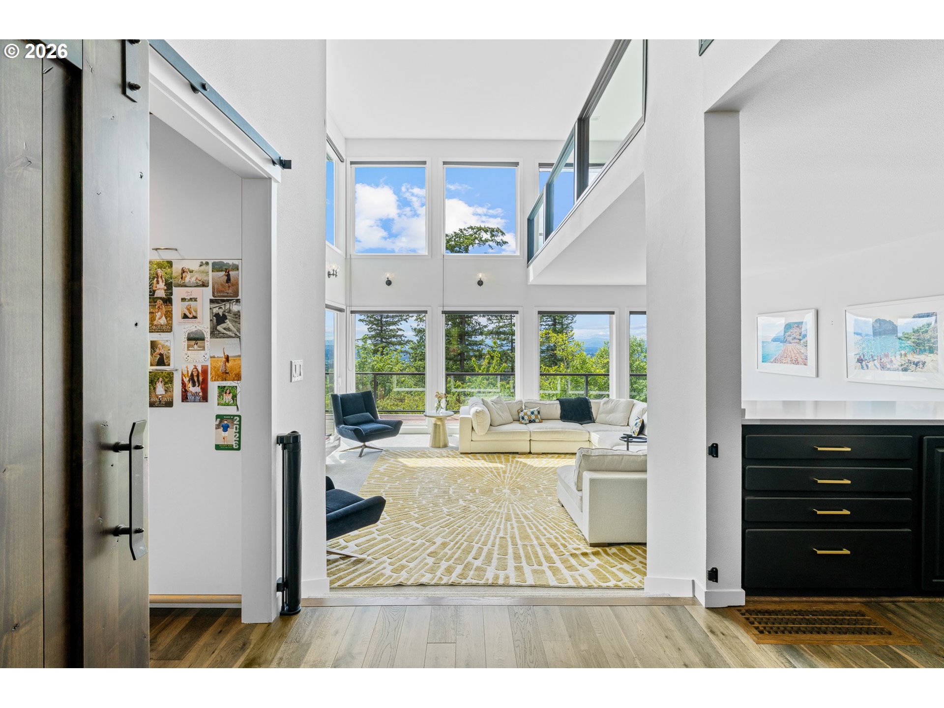 1089 SW SUMMIT VIEW DR