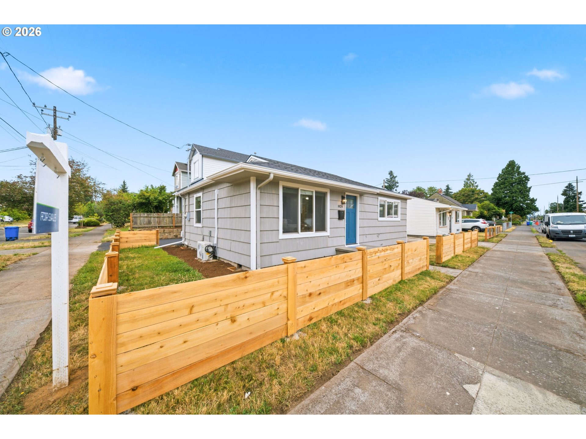 8024 NE FREMONT ST