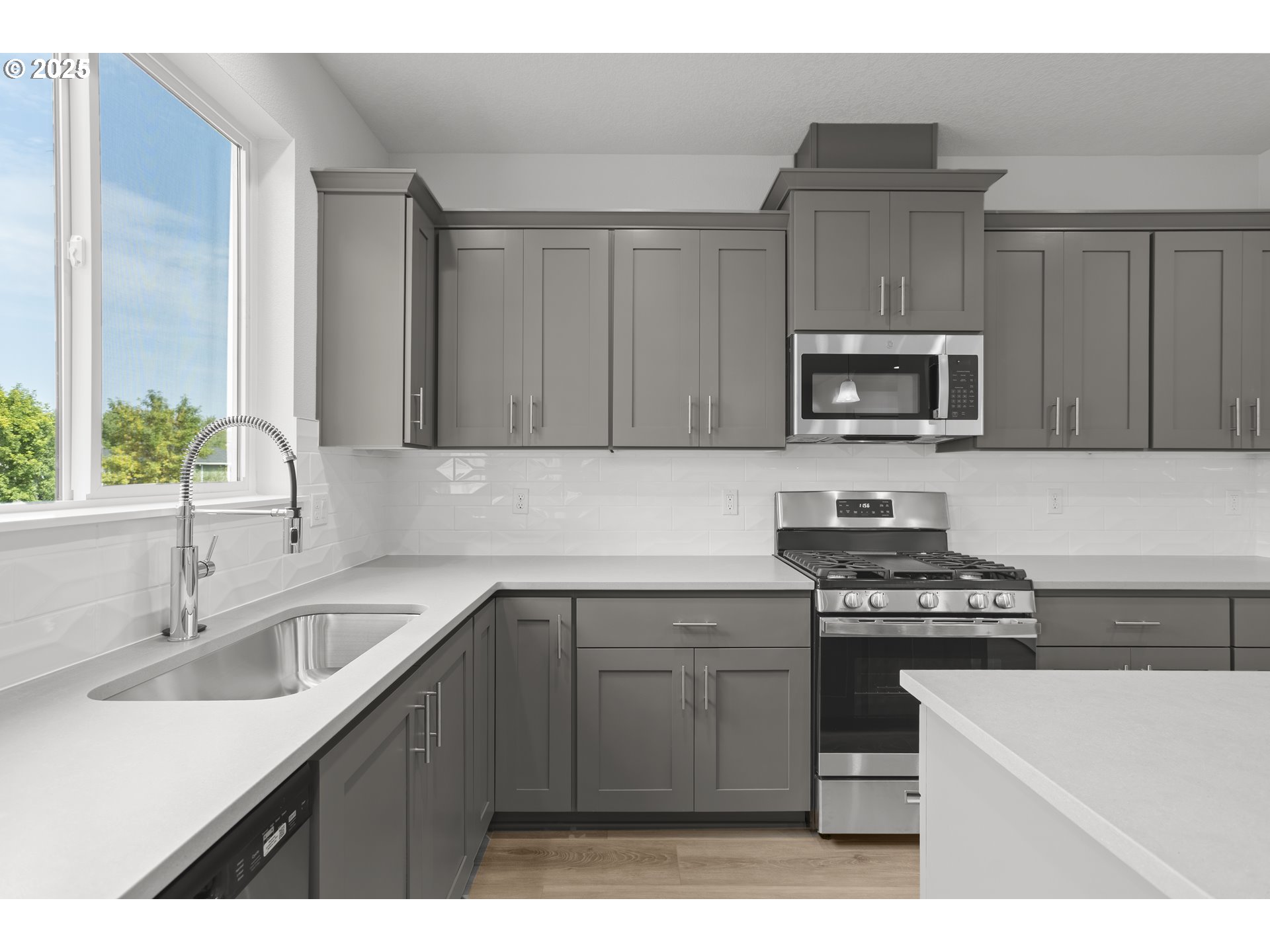 17240 SW Wapato Island DR SW