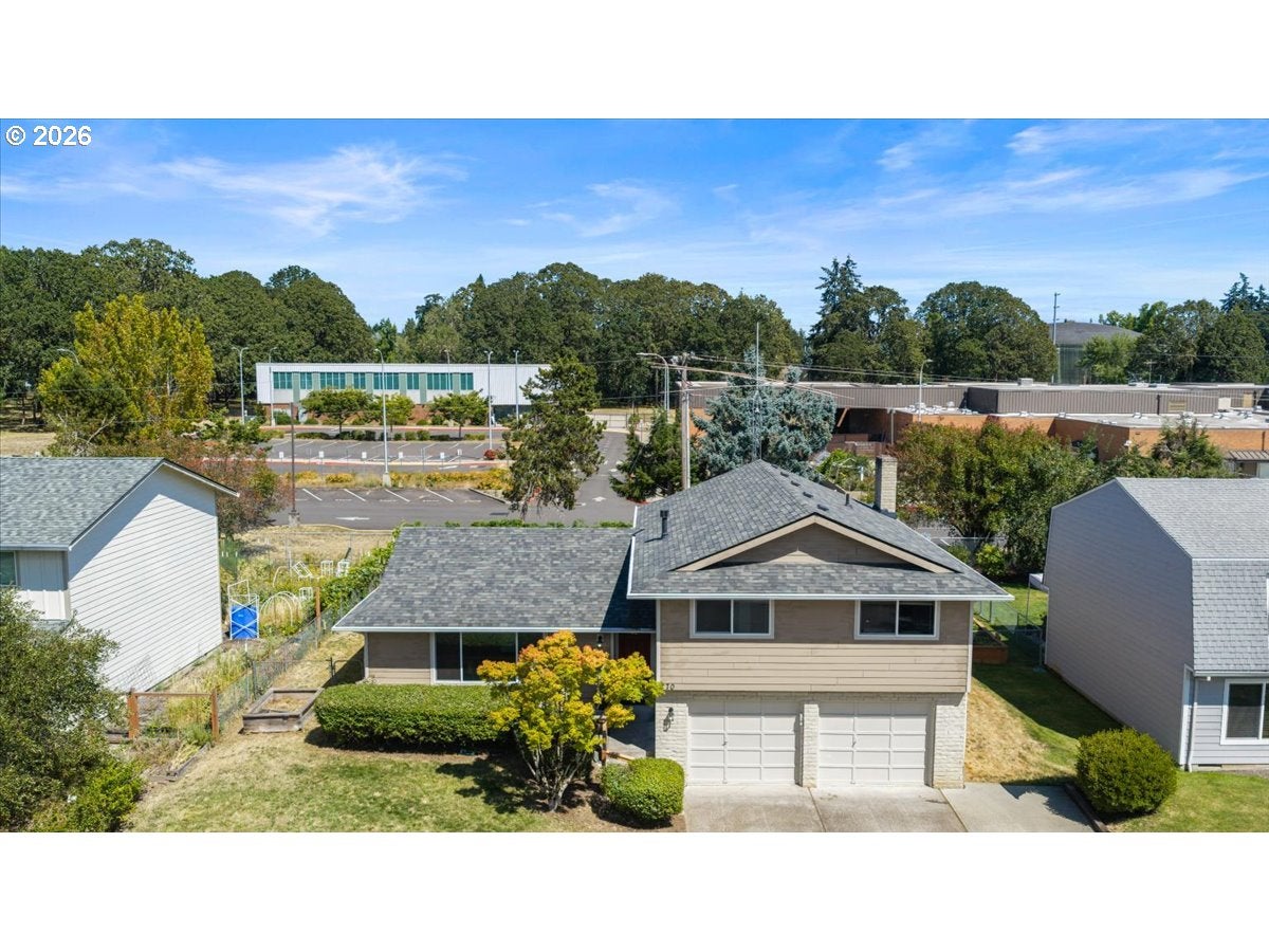 270 NE 20TH PL