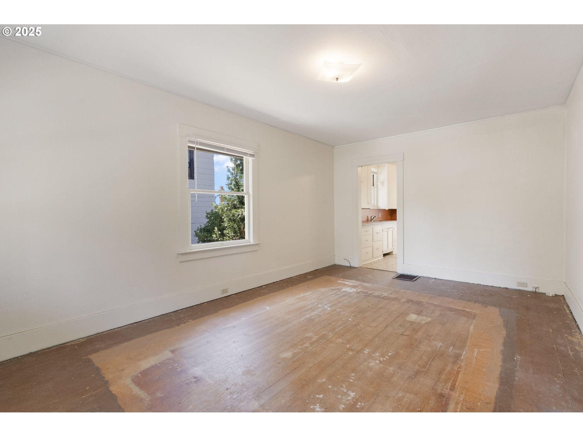 823 SE 45TH AVE