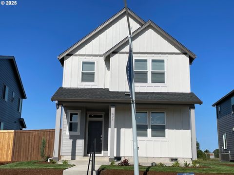 966 Legacy LN Eugene OR 97402