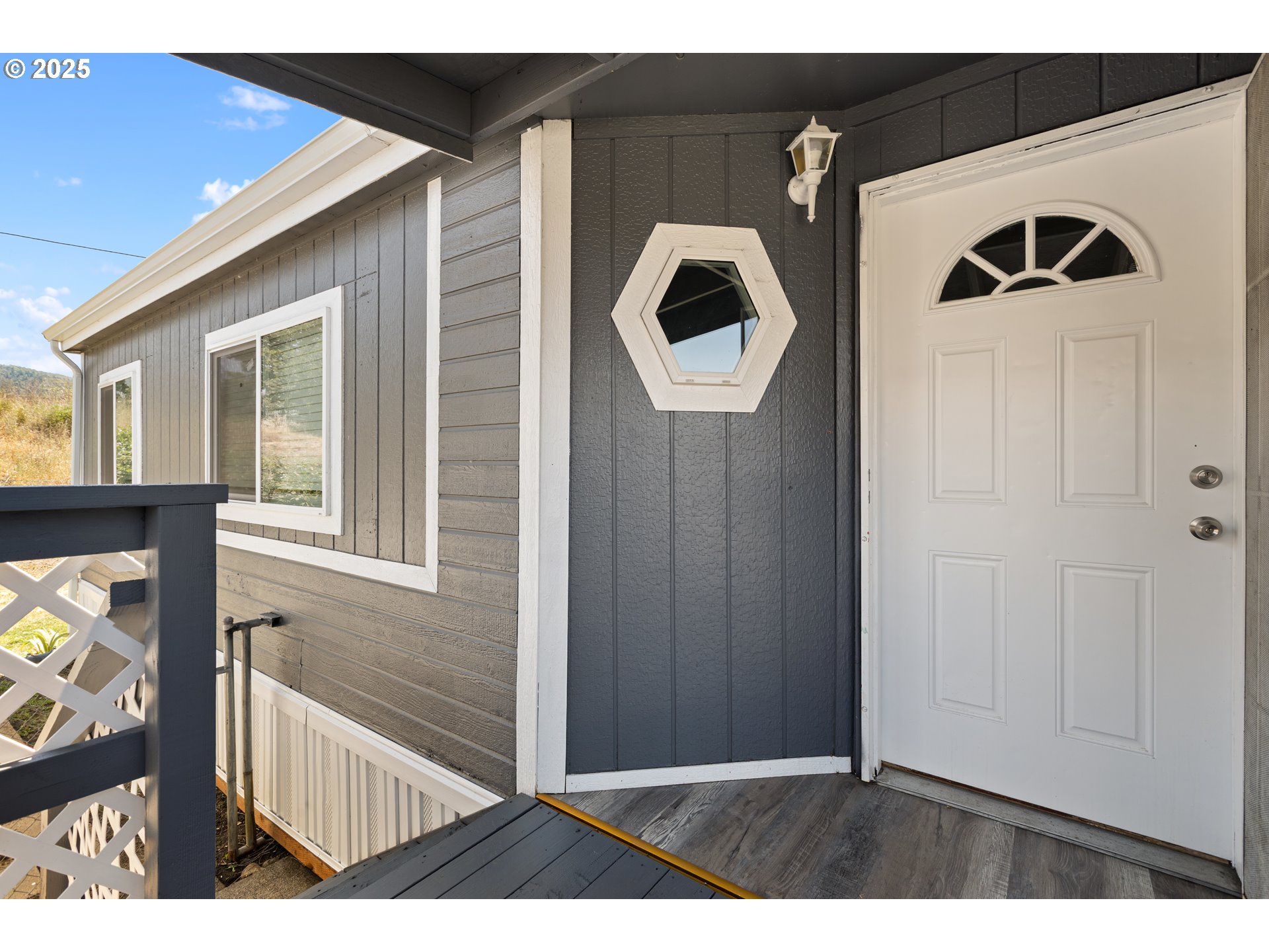 78 MANOR LOOP