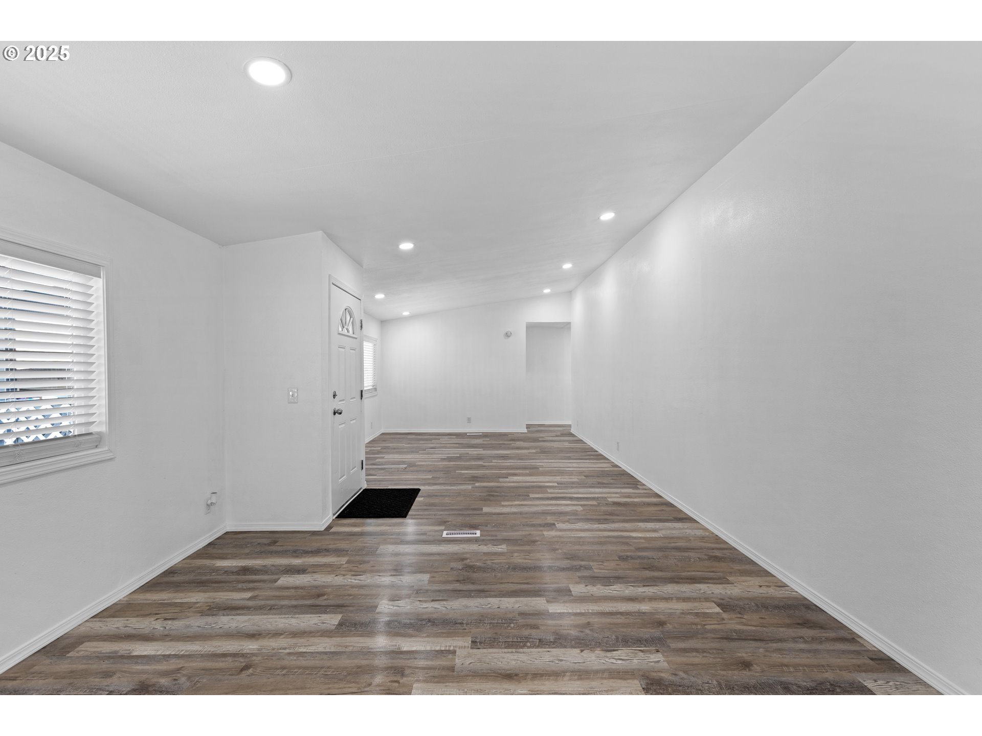 78 MANOR LOOP
