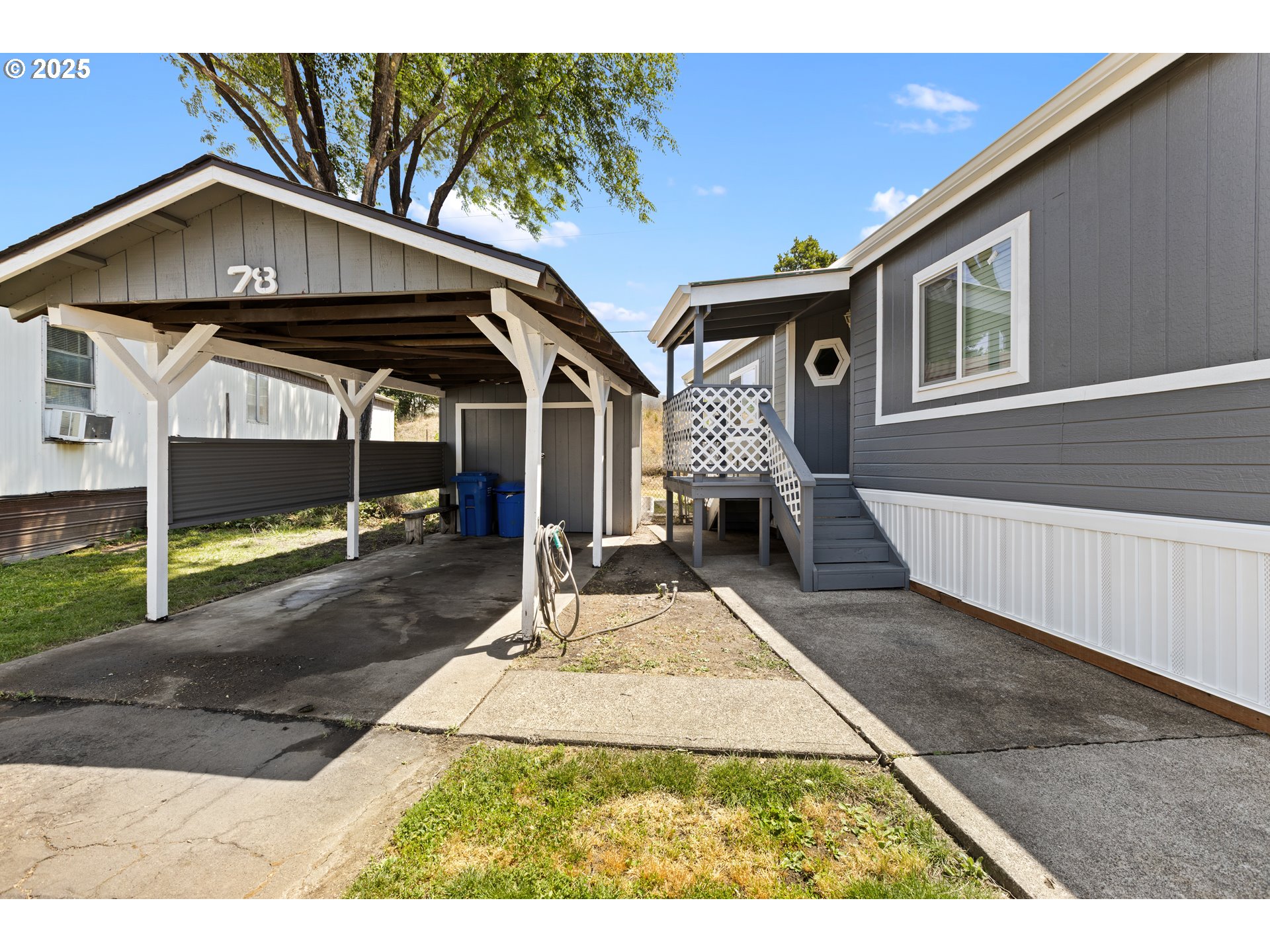 78 MANOR LOOP