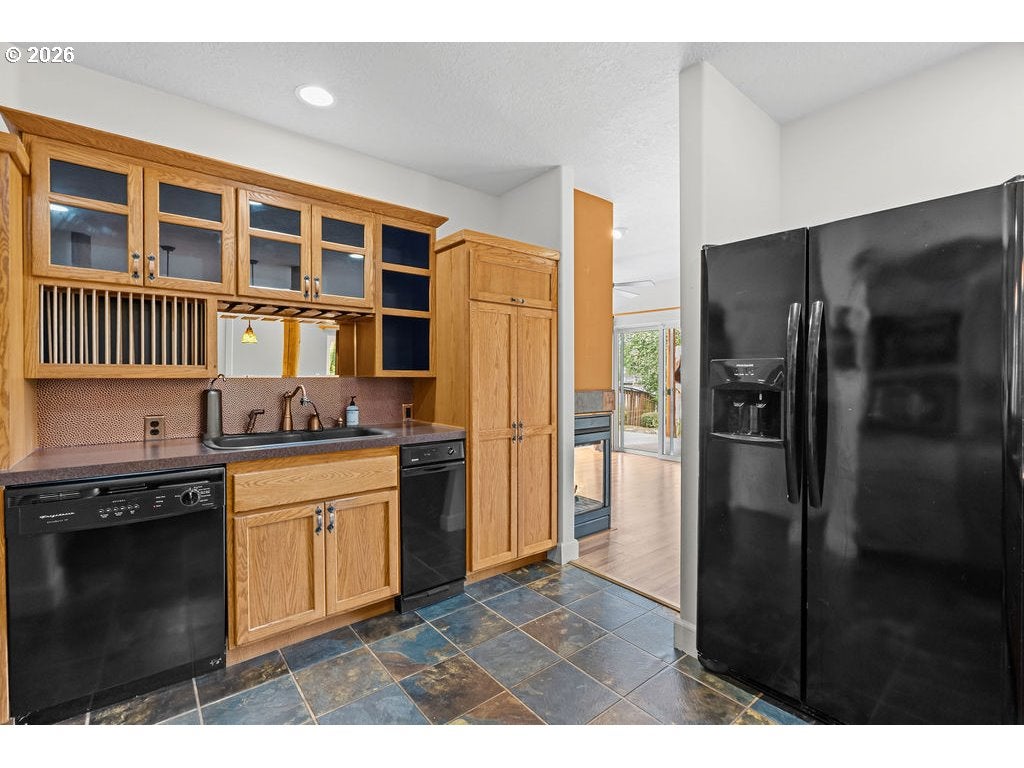 3445 NE 40TH CT