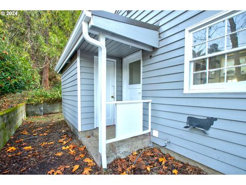 A home in Roseburg