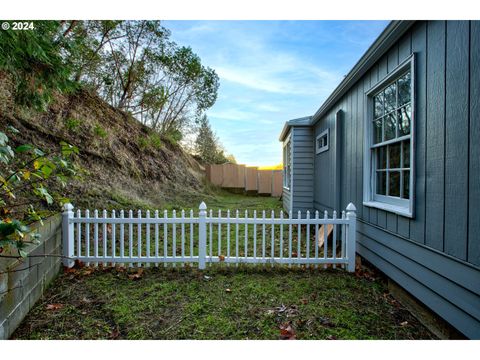 A home in Roseburg