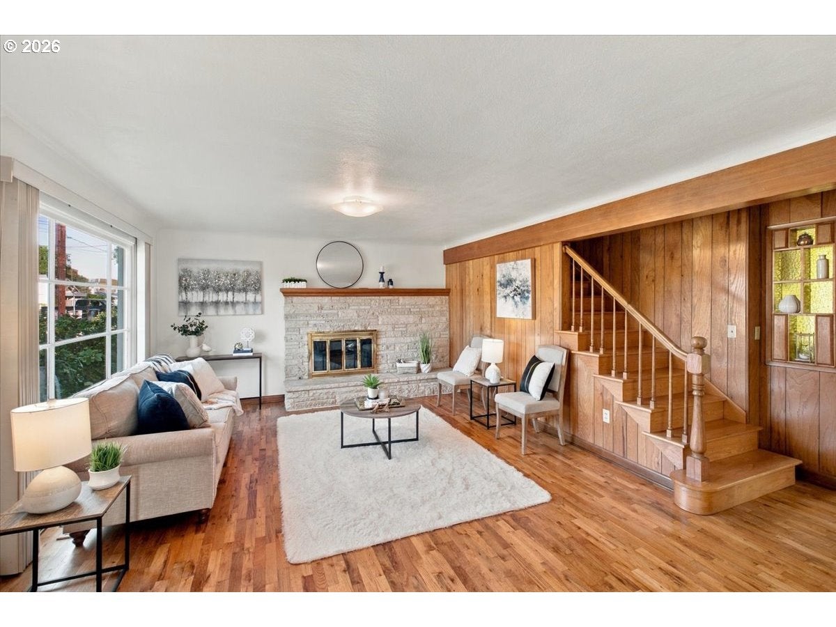 2140 17TH AVE