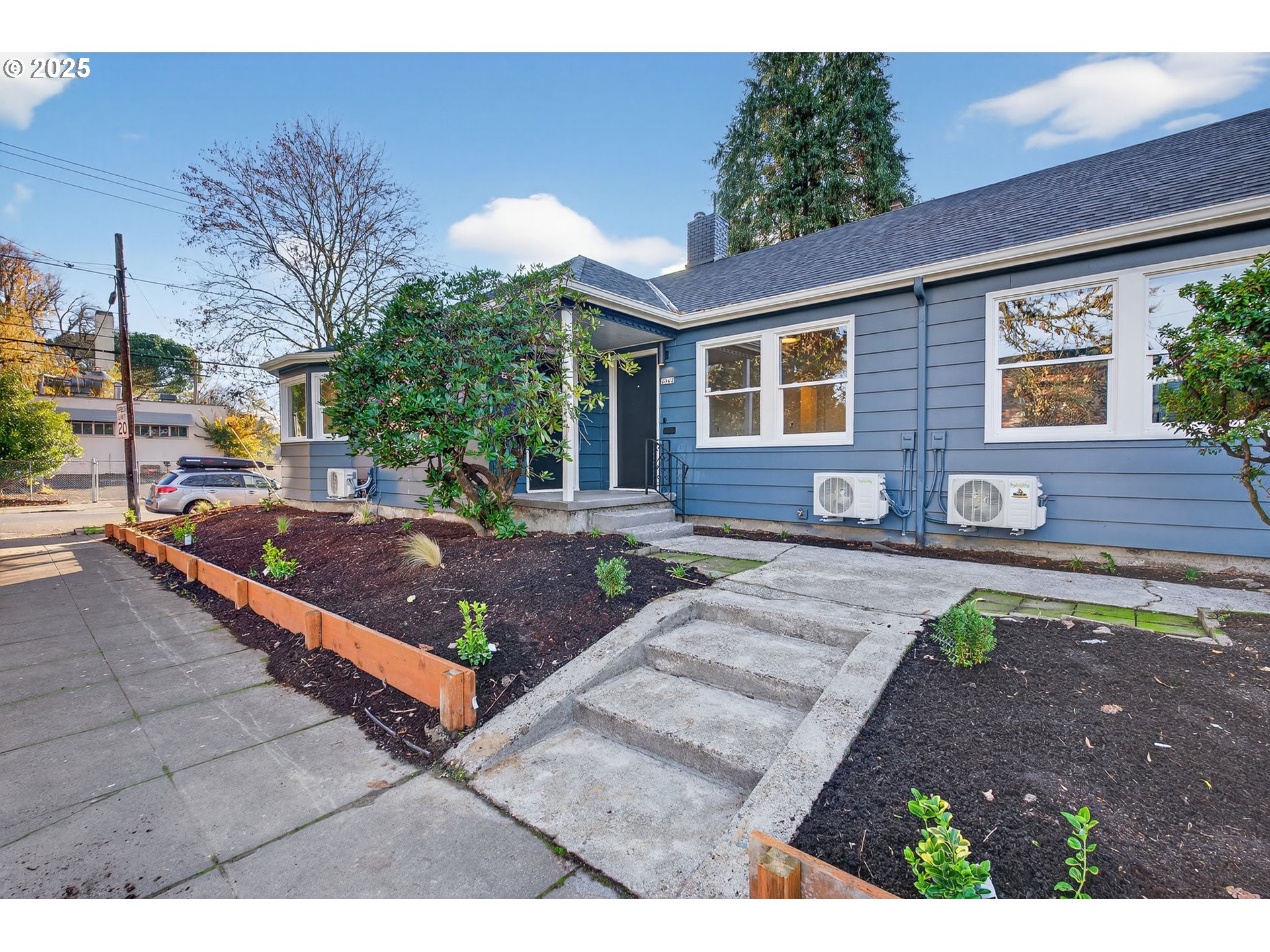 2938 SE WASHINGTON ST