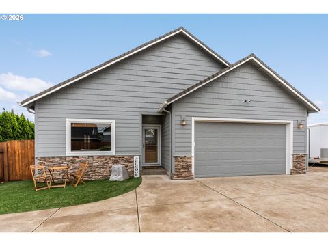 852 T ST Springfield OR 97477