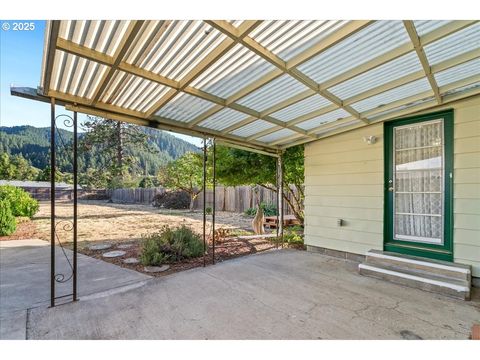 Tiny photo for 47578 School St, Oakridge, OR 97463 (MLS # 757825378)