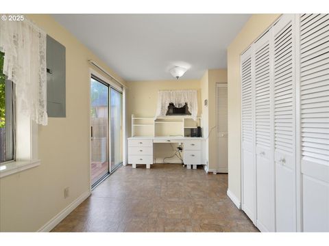 Tiny photo for 47578 School St, Oakridge, OR 97463 (MLS # 757825378)