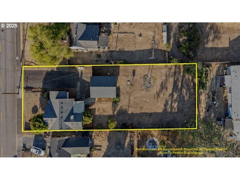 Tiny photo for 47578 School St, Oakridge, OR 97463 (MLS # 757825378)