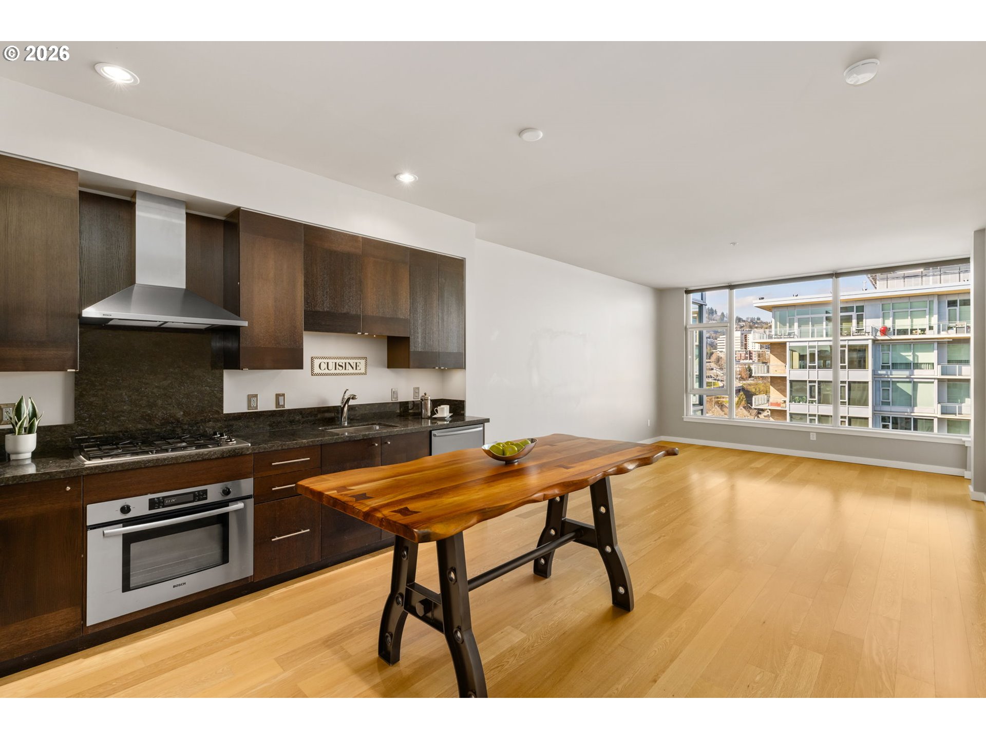 1920 S RIVER DR 1007