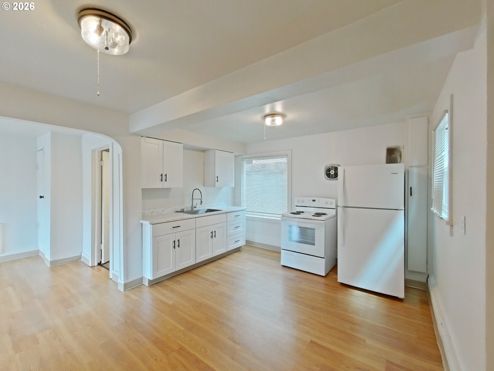 423 E 18TH AVE
