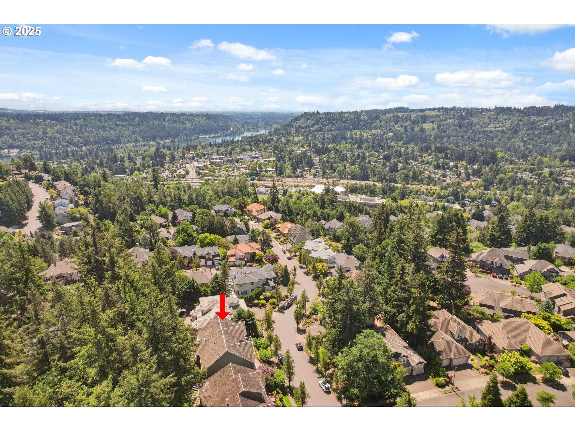 2311 FALCON DR