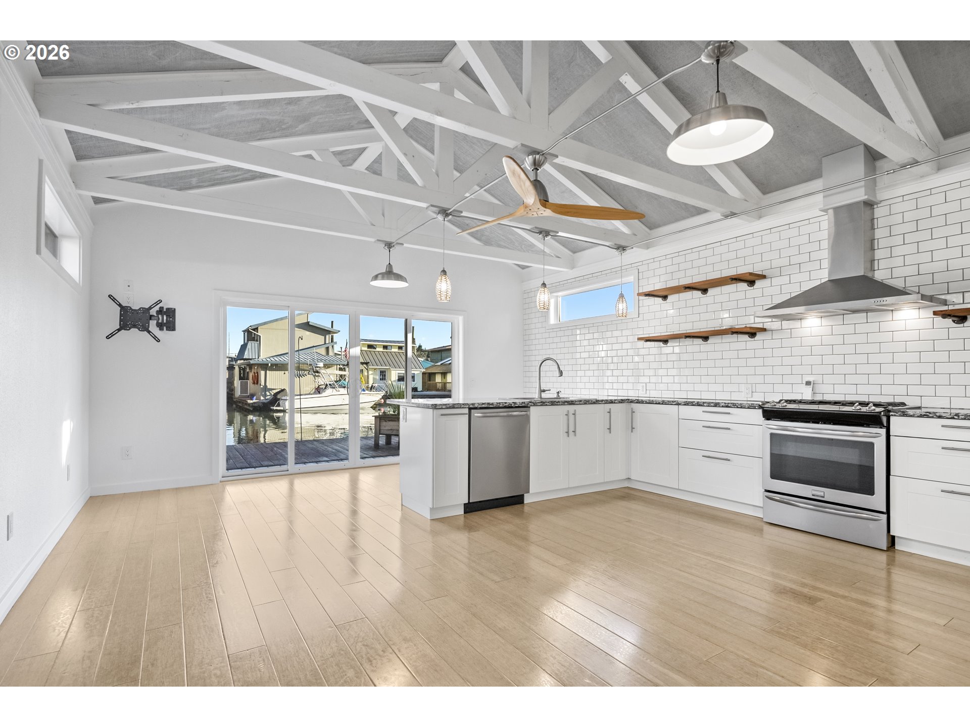 252 N Tomahawk drive