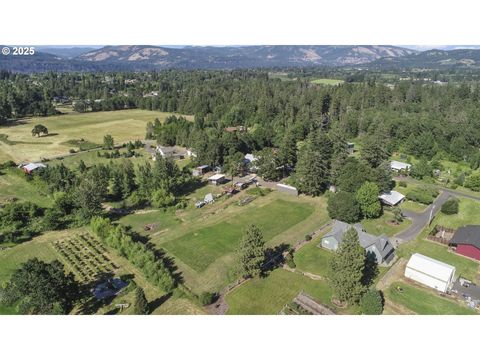 A home in Hood River