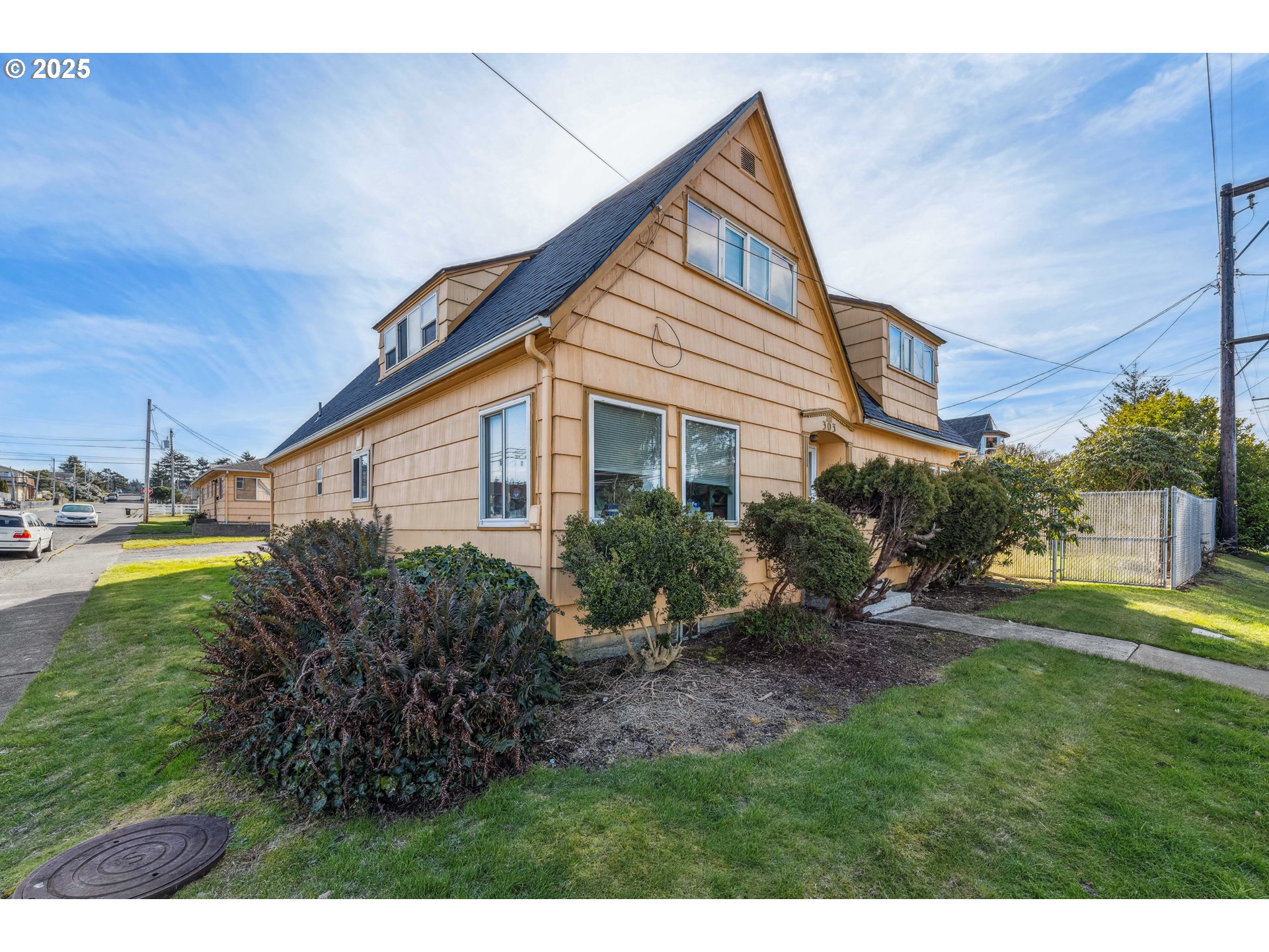 441 NOBLE AVE