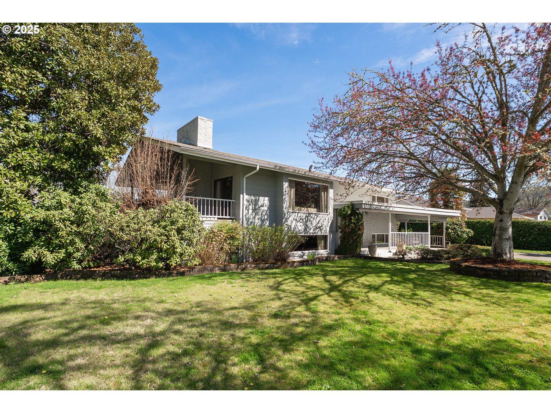 185 W ORIOLE DR