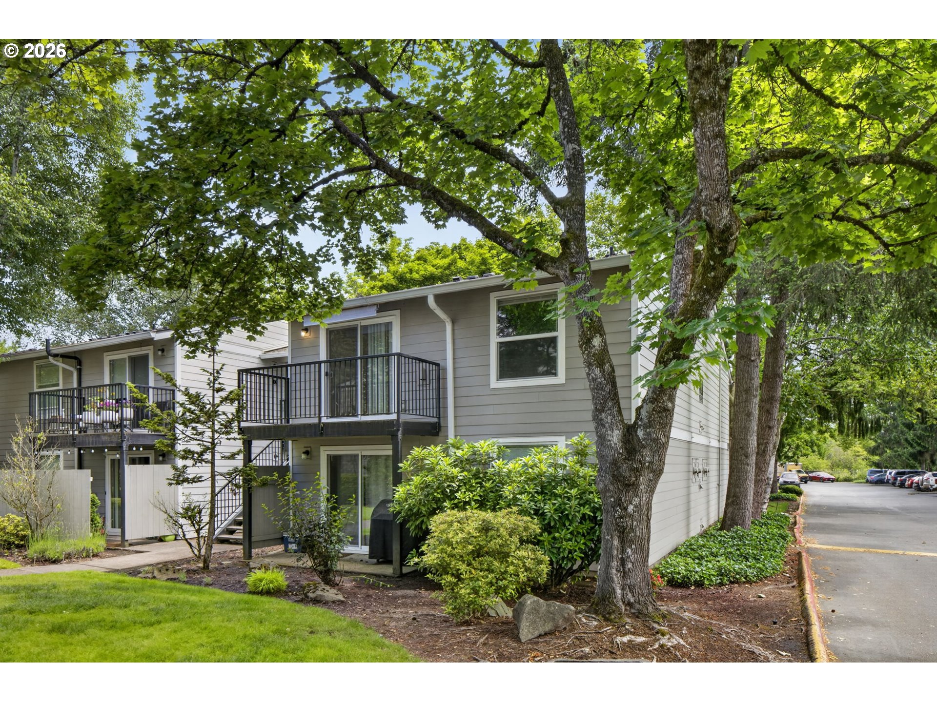 5482 SW ALGER AVE 12