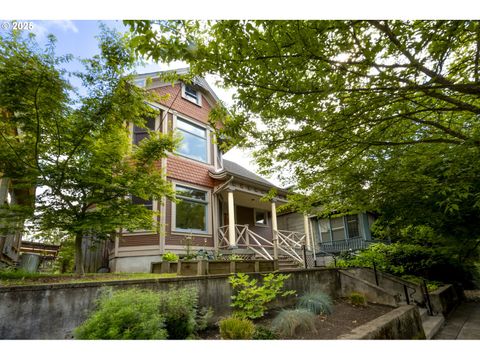 126 NE THOMPSON ST Portland OR 97212