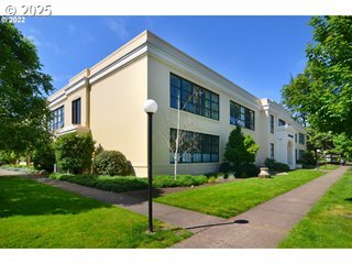 650 W 12TH AVE 120
