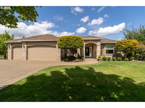 Photo of 1719 NW Troon Ct, McMinnville, OR 97128 (MLS # 475656520)