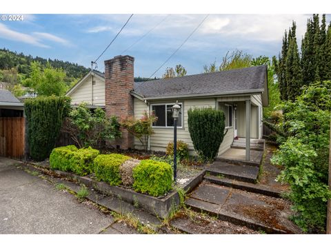 A home in Roseburg