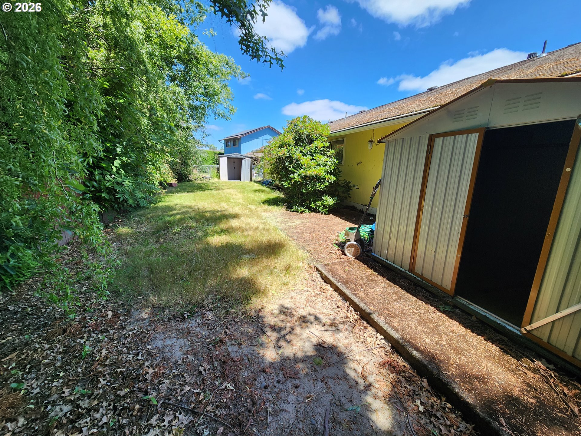 4376 VERNON LOOP NE