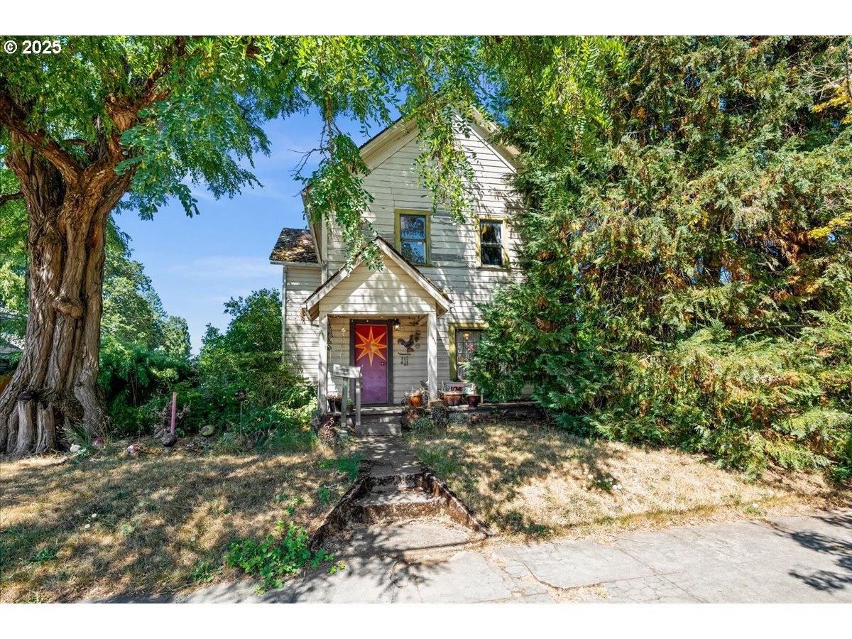 1909 17TH AVE