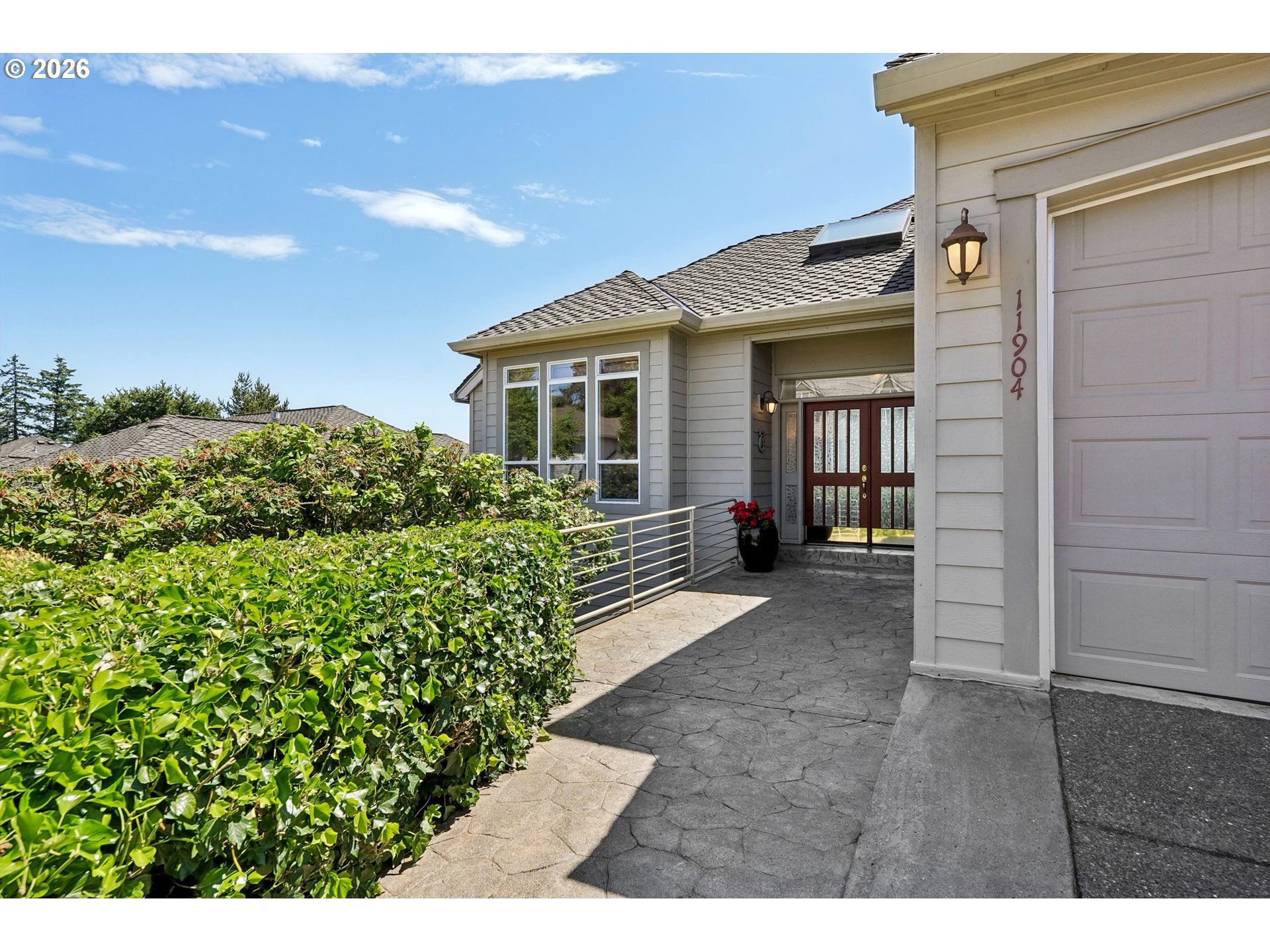 11904 SW VIEWCREST CT