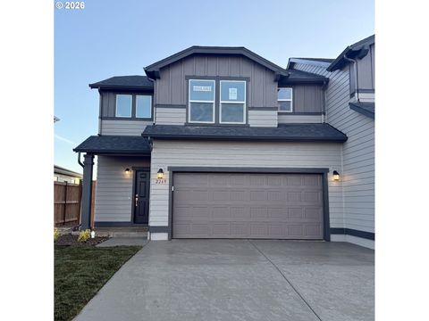 2269 W 10TH AVE Junction City OR 97448