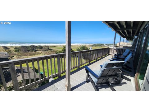 A home in Gold Beach