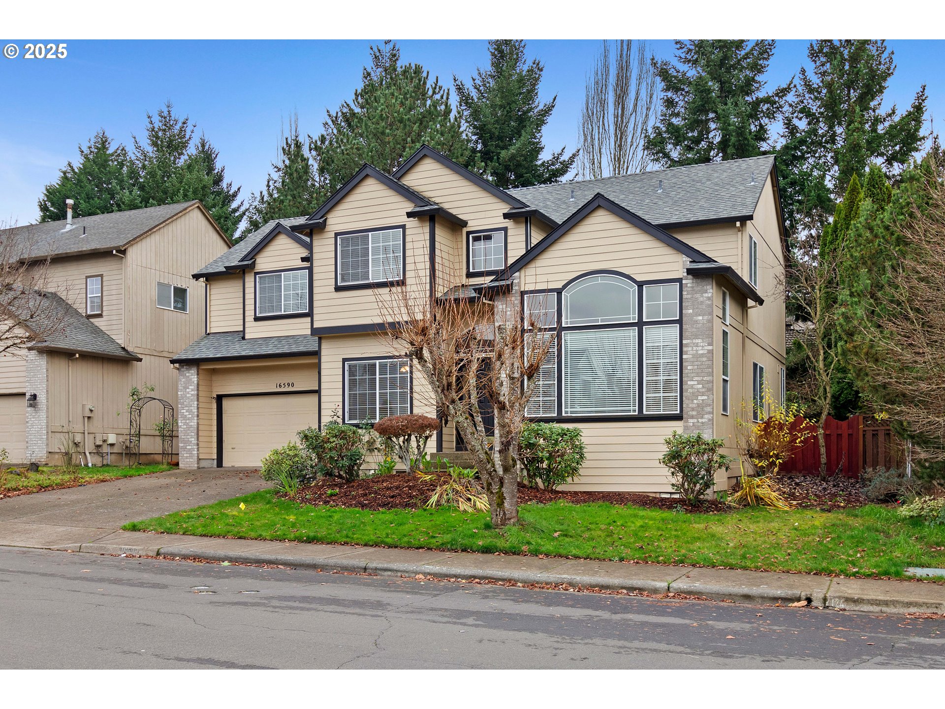 16590 NW AVONDALE DR