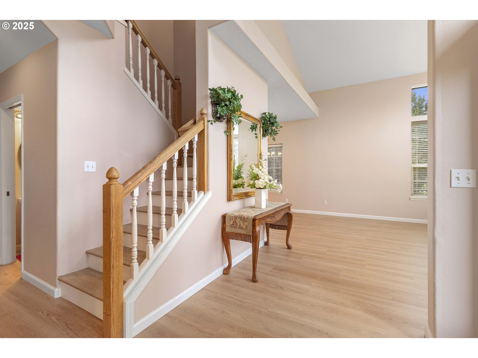 16590 NW AVONDALE DR