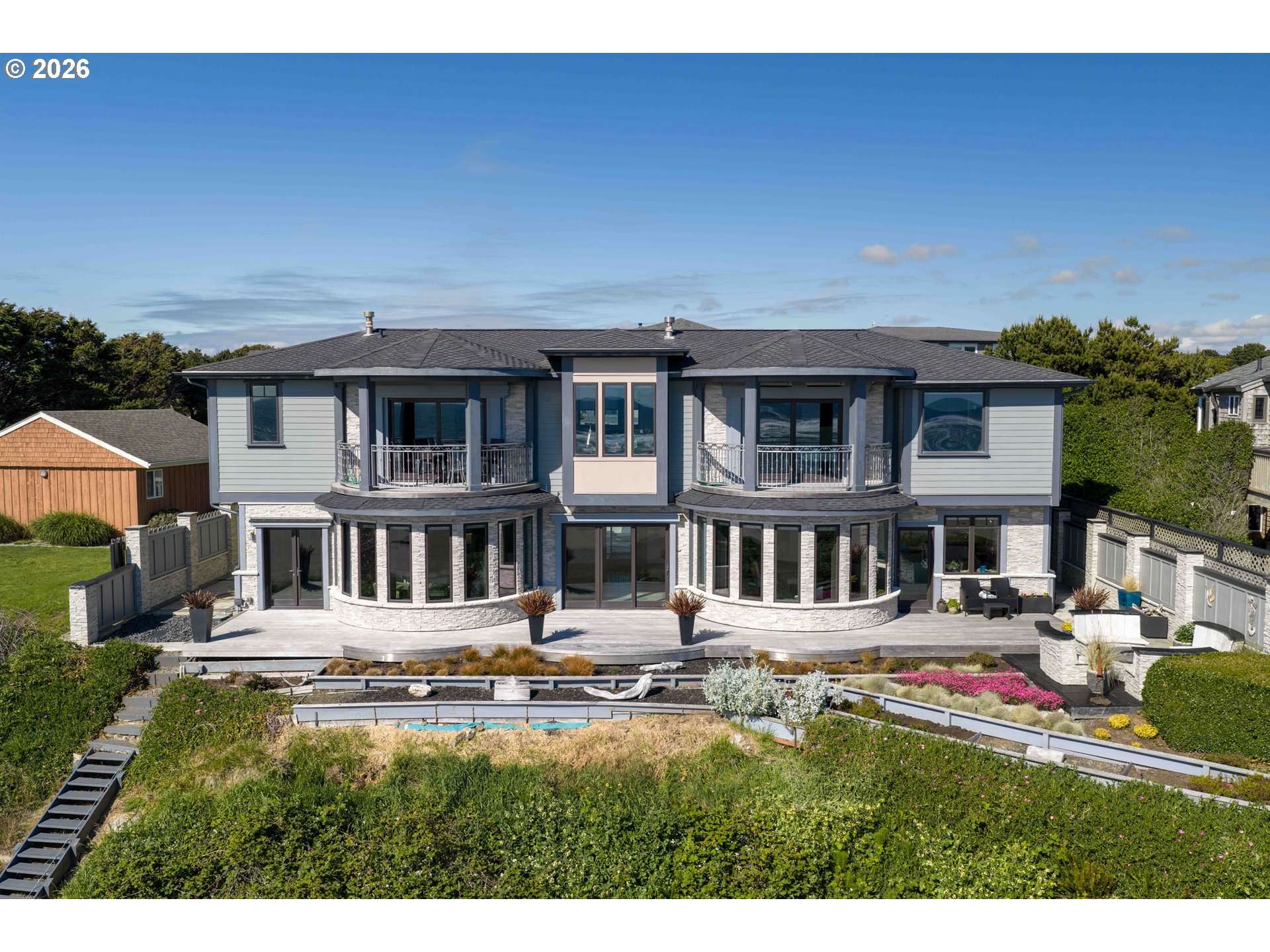 2488 BEACH LOOP DR