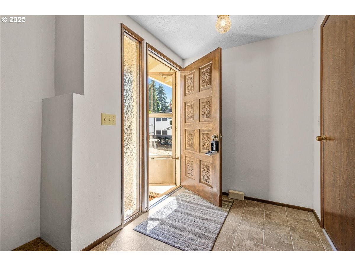 860 NE 14TH AVE