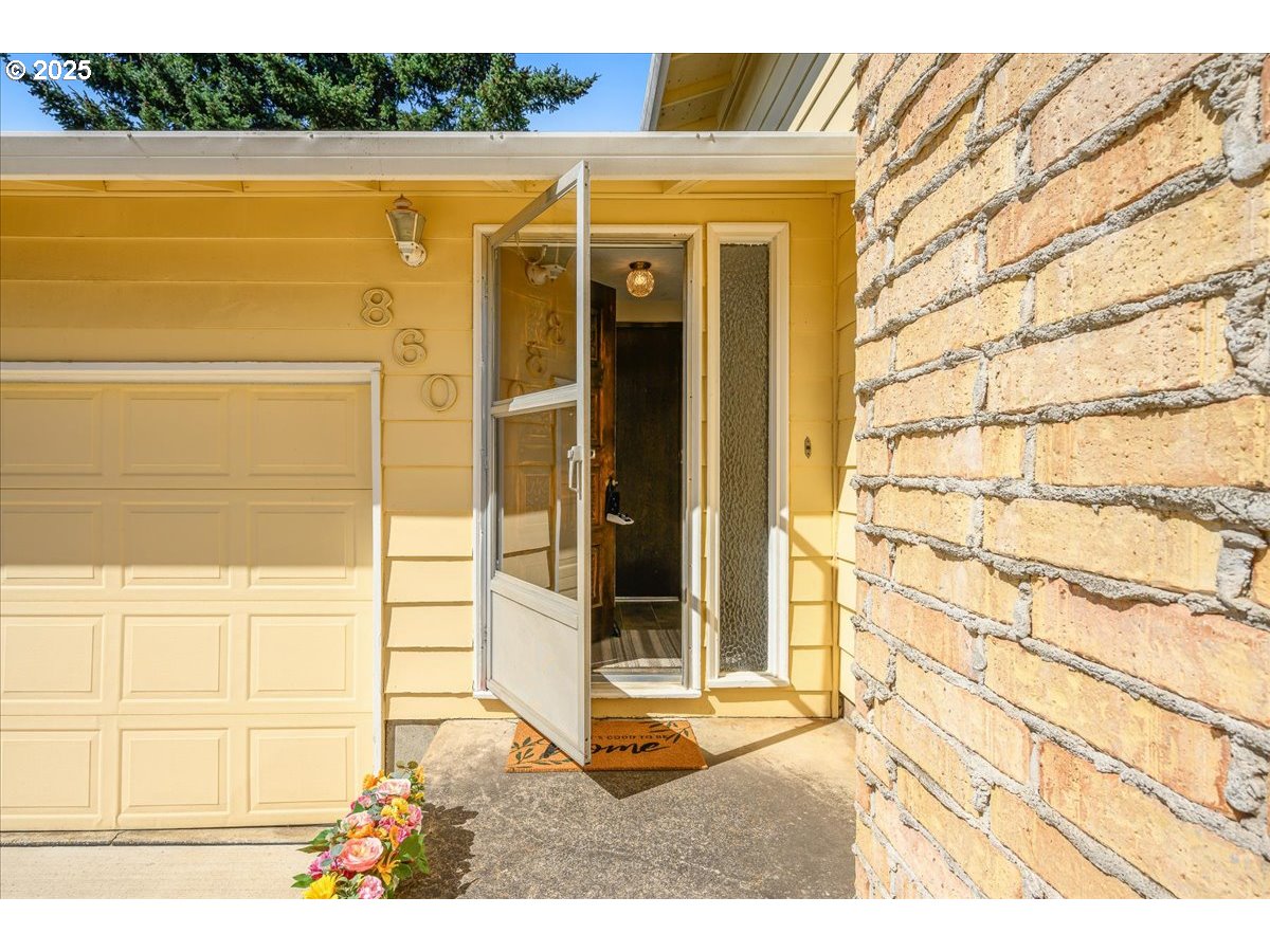 860 NE 14TH AVE