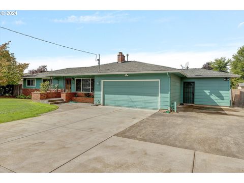 A home in Canby