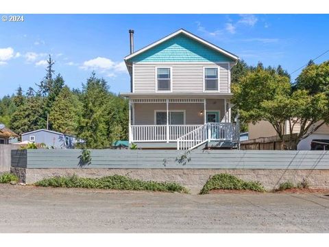 A home in Coos Bay