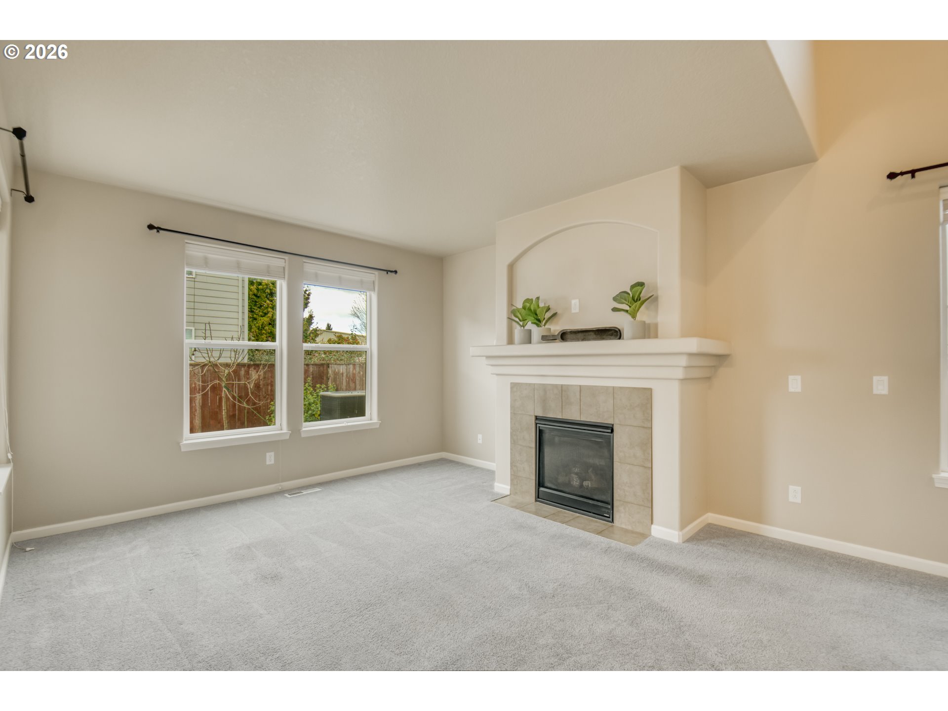 3355 SE SILVER FOX WAY