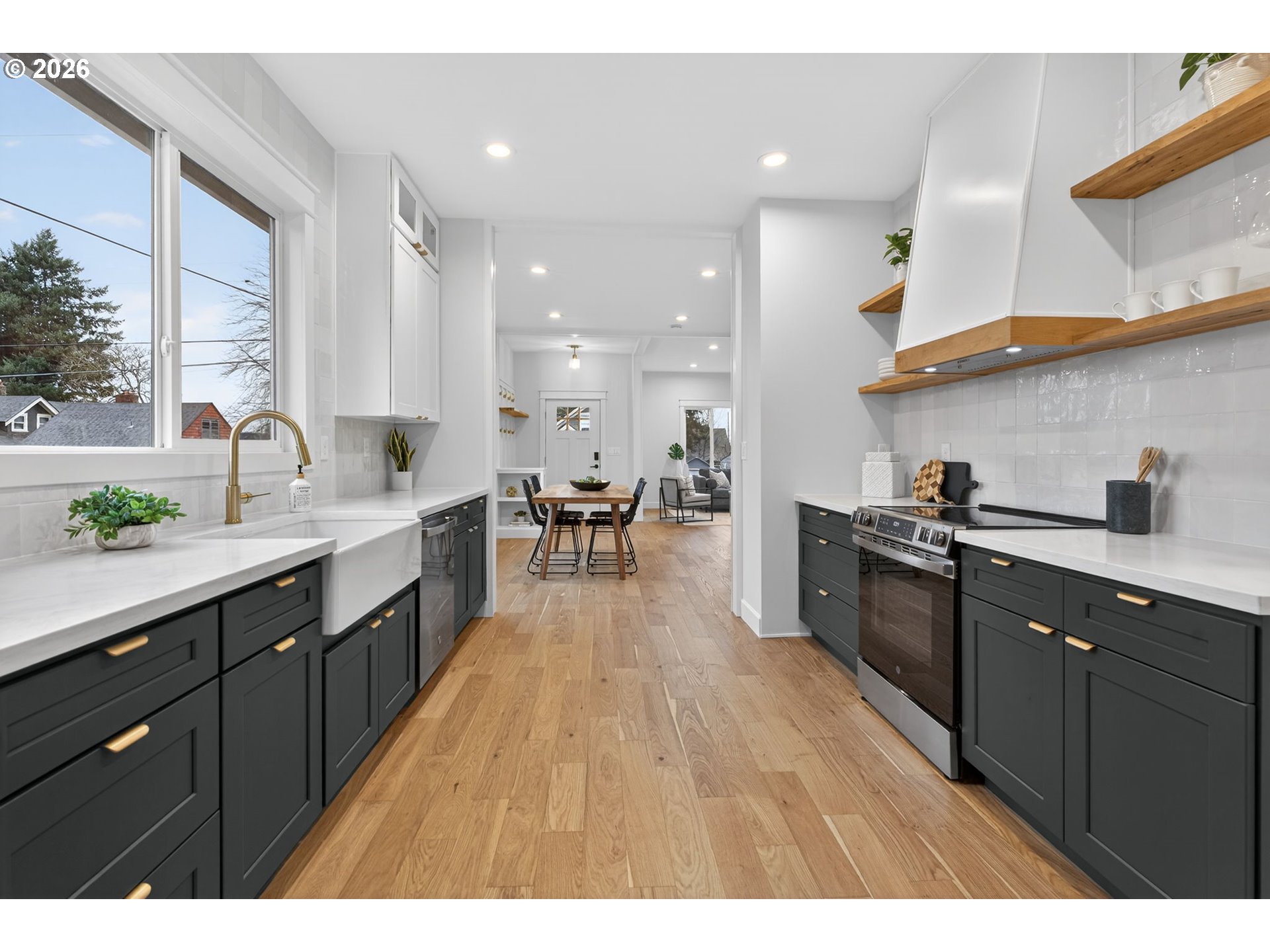 702 NE ROSA PARKS WAY