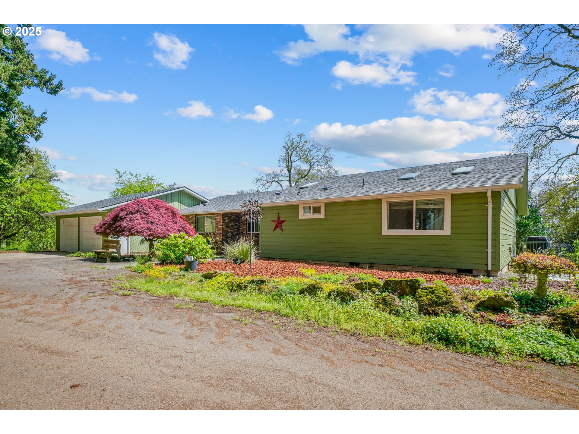 8690 AUMSVILLE HWY