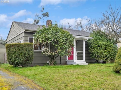 8234 NE WEBSTER ST Portland OR 97220